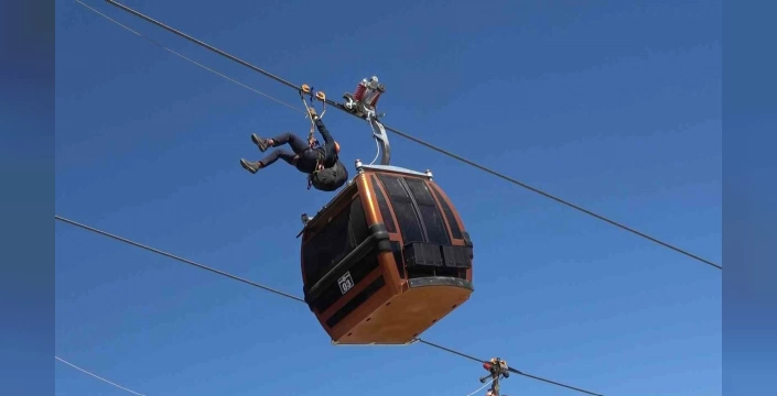 Isparta'da ulusal teleferik kurtarma tatbikatı: Gönüllüler başarıyla kurtarıldı