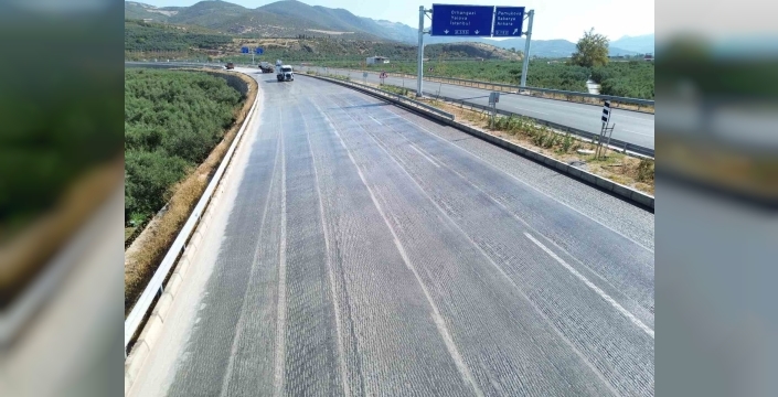 İznik Çevre Yolu'nda bakım çalışmaları devam ediyor