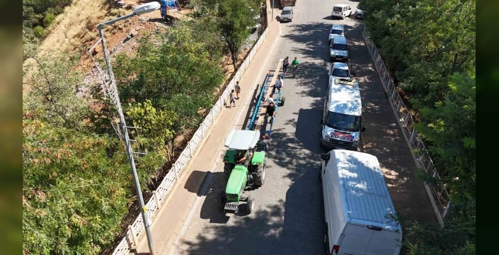 Karacasu'da dev pide: Halil İbrahim Köse'ye plaket