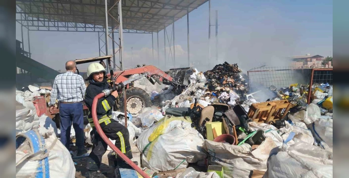 Karaman'da geri dönüşüm tesisi yangını