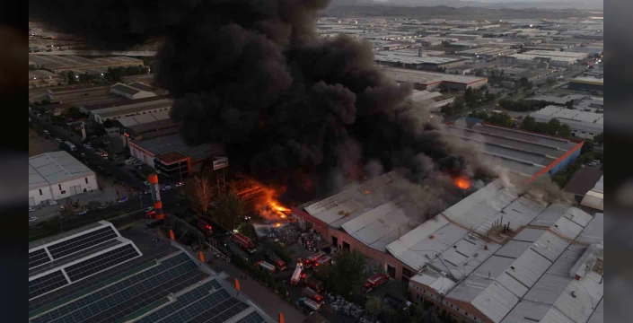 Kayseri'de tekstil fabrikasında yangın