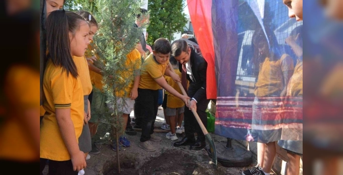Köyceğiz'de okullar açıldı