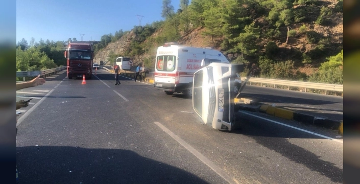 Köyceğiz'de trafik kazası: 4 kişi yaralandı