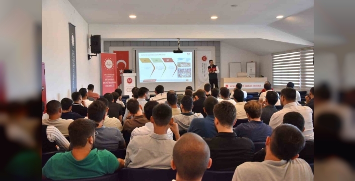 Kütahya'da din görevlisi adaylarına acil yardım eğitimi