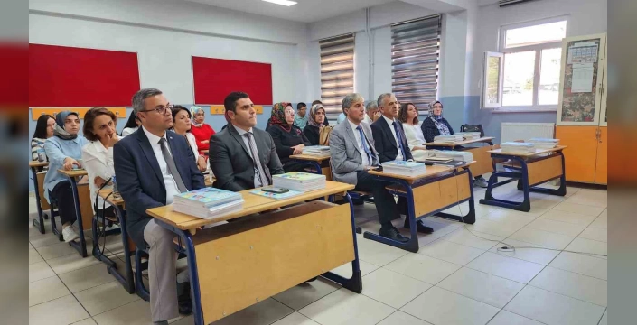 Kütahya'da öğretmenlerle buluşma: Bakan Tekin'in programı takip edildi