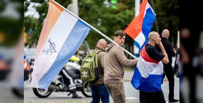 Lahey'de Göçmenlik Karşıtı Gösteri Şiddete Dönüştü