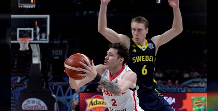 Osman Aşkın Bak: A Milli Erkek Basketbol Takımı'nı tebrik ediyorum