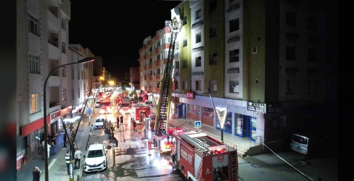 Pendik'te tekstil atölyesinde yangın