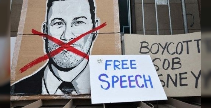 Trump: Televizyonların lisansları ellerinden alınmalı