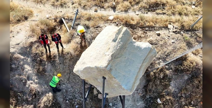Ürgüp’te Kaya Düşmesi: Kapadokya Alan Başkanlığı Hızlı Müdahale Etti