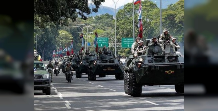 Venezuela: Silahlı kuvvetler ve milisler halka askeri eğitim veriyor