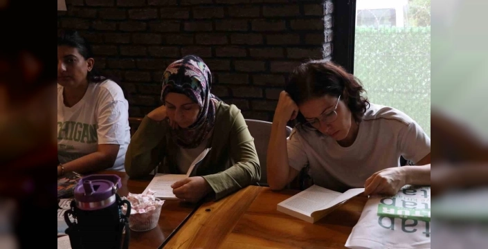 Yalova’da dijital bağımlılığa karşı kitap okuma etkinliği