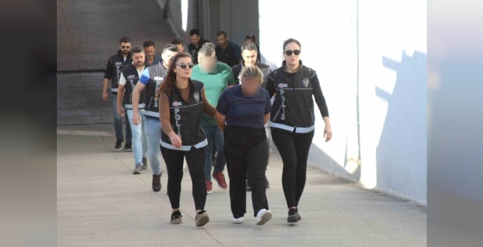Adana'da 80 Milyon TL'lik Dolandırıcılık Şebekesine Operasyon: 5 Tutuklama