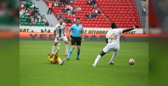 Amed Sportif ve İstanbulspor, golsüz berabere kaldı