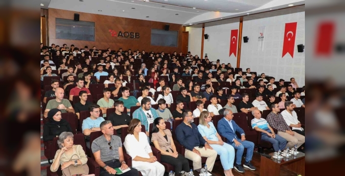 AOSB Başkanı Sütcü: Üniversiteye adım atmak bir başlangıçtır, asıl yolculuk şimdi başlıyor