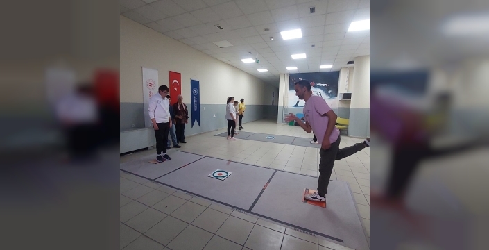 Aydın'da özel gençlere yönelik 'mutlu çarşamba' projesi sürüyor