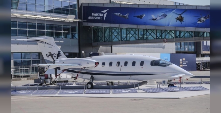Baykar bünyesindeki Piaggio Aerospace'ten Türkiye'ye ilk P.180 Avanti EVO siparişi
