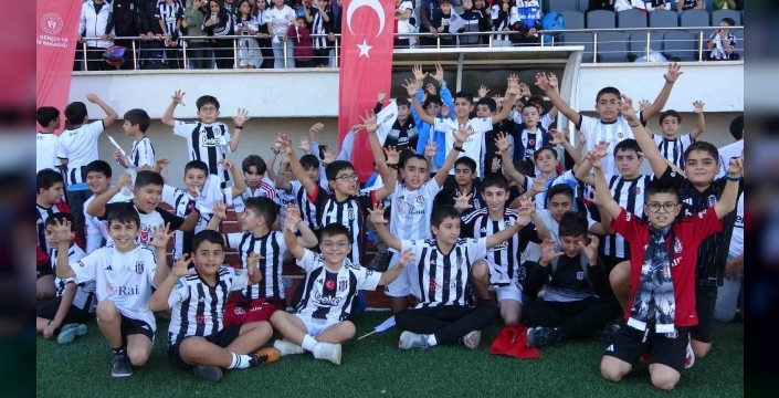 Beşiktaş U17 takımı, Tunceli'de 'Can Cana Tunceli' etkinliklerine katıldı