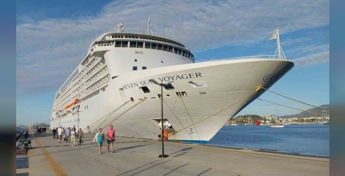 Bodrum’a 'Seven Seas Voyager' gemisiyle 674 yolcu geldi
