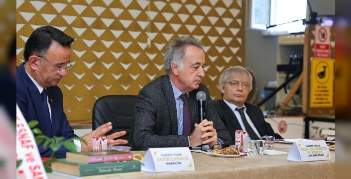 Bulancakta tarihi konferans yoğun ilgiyle yapıldı