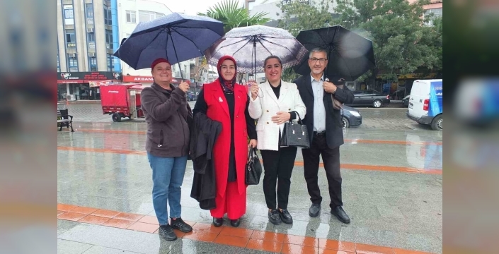 Burhaniye'de Muhtarlar Günü: Yağmura inat coşkuyla kutlandı