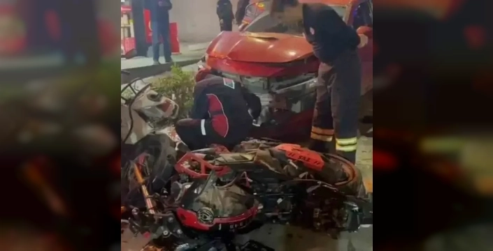 Çerkezköy'de şok kaza: Yedi araç karıştı ve iki yaralı oldu