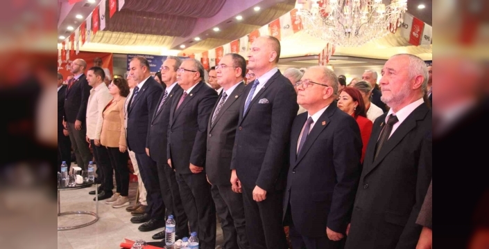 CHP Aydın il kongresi'nde tartışmalar alevlendi: Eski başkanlar sert sözlerle yüklendi