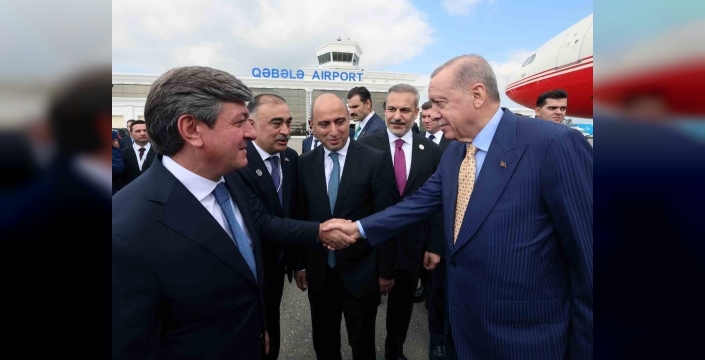 Cumhurbaşkanı Erdoğan, Türk Devletleri Teşkilatı Zirvesi için Azerbaycan'da