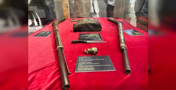 Cumhuriyetin 102. yılına özel: Erzincanda savaş aletleri sergisi açıldı