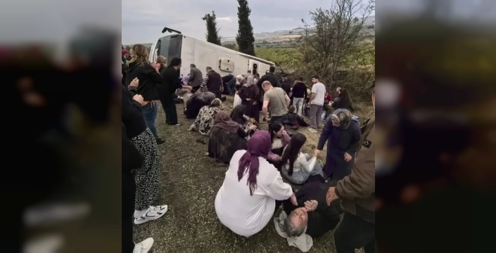 Denizli'de tur otobüsünün devrilmesi: Hayatını kaybeden ve yaralılar var
