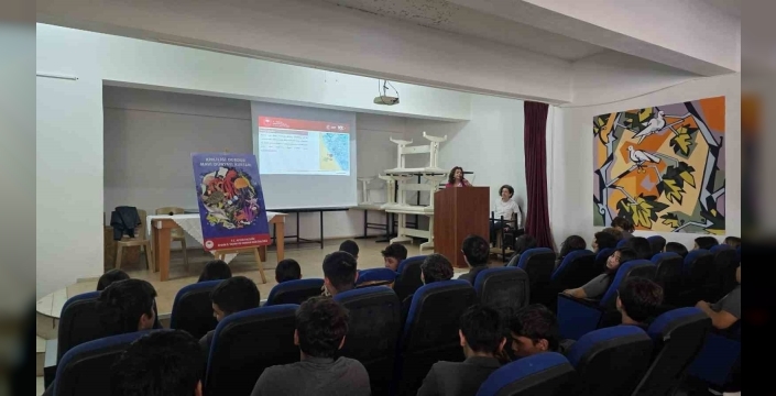 Didim'de öğrencilere deniz ekosistemi ve su ürünleri eğitimi verildi