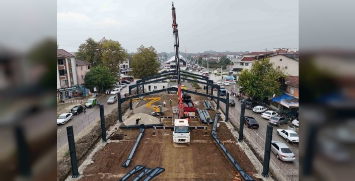 Düzce'de tuhafiyeciler pazarı: Modern alışveriş deneyimi kapıda