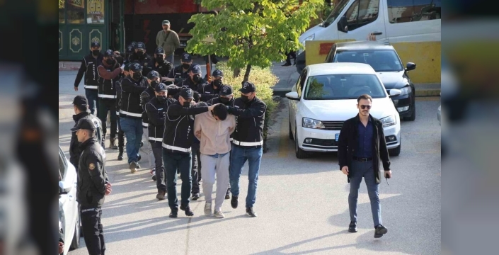 Eskişehir'de uyuşturucu operasyonu: 8 tutuklama