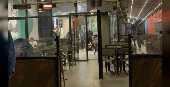 Eskişehirde bıçaklı saldırı şüphelileri yakalanarak tutuklandı