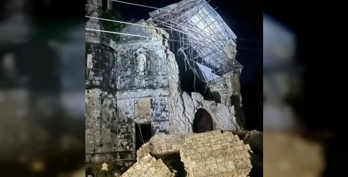 Filipinler'de deprem: Binalar çöktü, kurtarma çalışmaları sürüyor