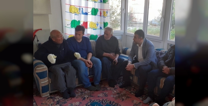 Gediz'de ahşap ev alevlere teslim oldu: Can kaybı yaşanmadı