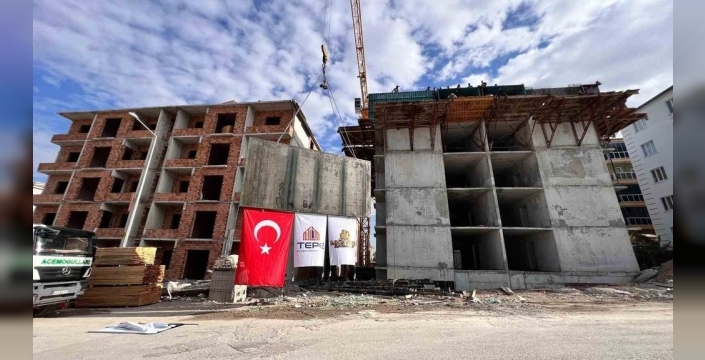 Güven Sitesinde son beton: Depremzedeler için umut yeşeriyor
