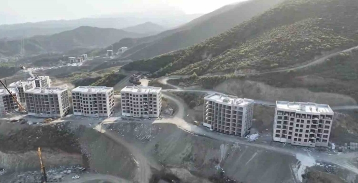 Hatay'da 2. Etap TOKİ konutları yükseliyor: Vali Masatlı inceledi