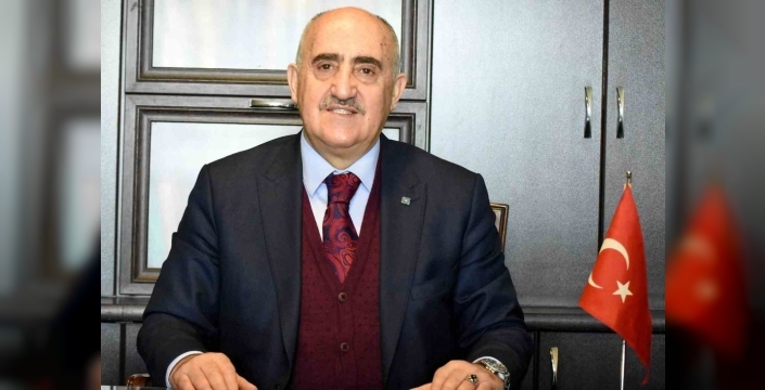 Hüseyin Tanferden Cumhuriyet mesajı: Yeniden var oluşun simgesi