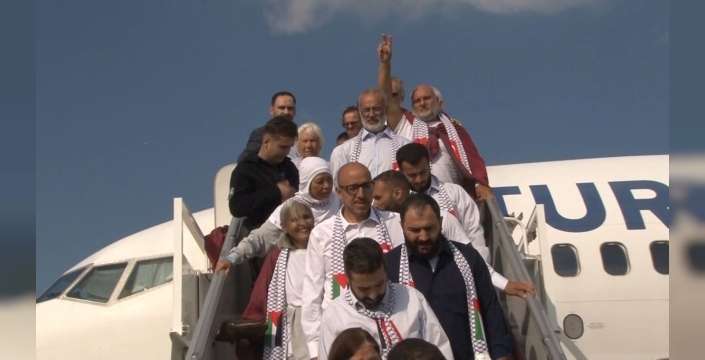 İsrail tarafından alıkonulan Özgürlük Filosu aktivistleri İstanbul'a getirildi