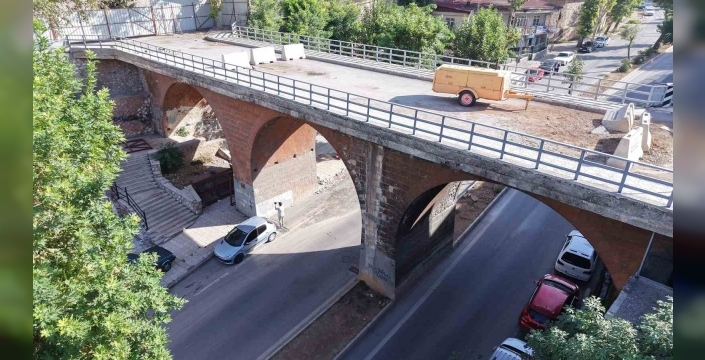 Kanlıdere Köprüsü aslına uygun restore ediliyor