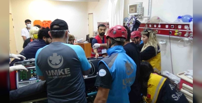 Kars'ta hastane afet planı tatbikatı gerçeğini aratmadı