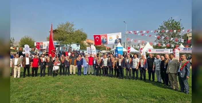 Kozan'da bin güreşçi İsmet Atlı anısına er meydanına çıktı