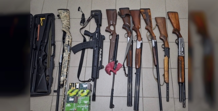 Malkara ve Şarköy'de projektörle kaçak tavşan avı yapan 2 kişi jandarmaya yakalandı