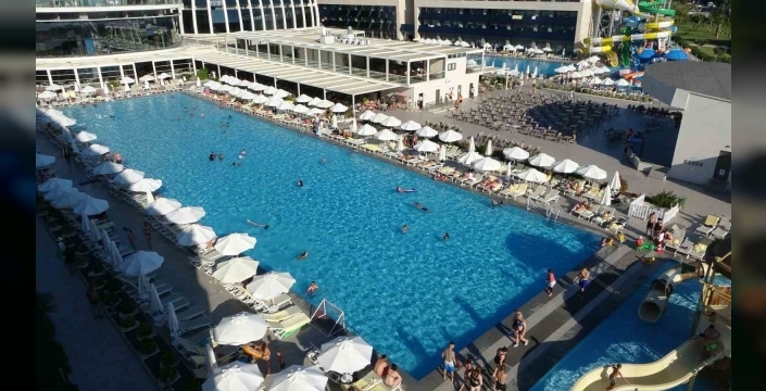 Manavgat-Side turizmi 2025'te beklentileri aştı: Turist sayısı 14 milyonu geçti