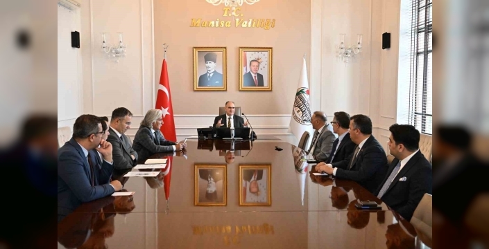 Manisa'da kamu yatırımları ve hizmetleri değerlendirildi