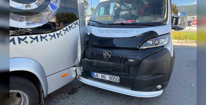 Muğla'da zincirleme trafik kazası: Yaralı yok, maddi hasar var
