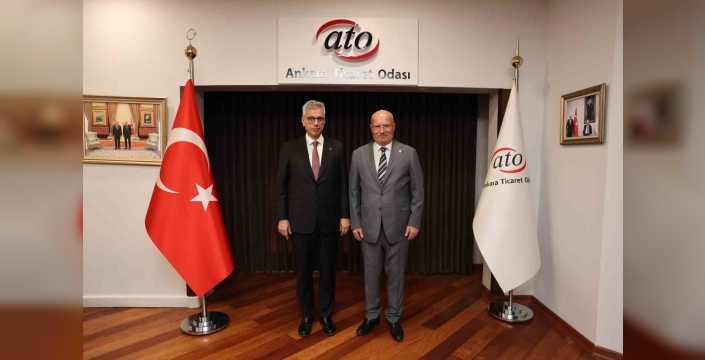 Sağlık Bakanı Memişoğlu: Gençler analitik düşünmeli, maneviyatı kaybetmemeli