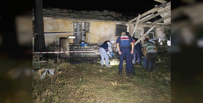 Şantiyede kanlı kavga: Genç adam annesini yaraladı ve işçiyi öldürdü