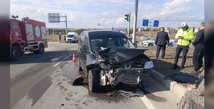 Saray'da trafik kazası: 2'si çocuk 3 yaralı